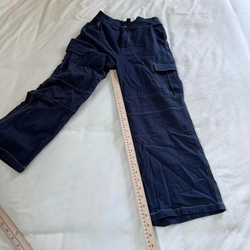 Navy blue cargo capri pants‎ no tag size small 26